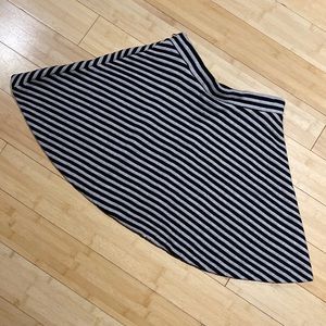 Black/Grey Stripe Knit Skirt